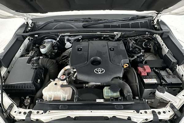 2019 Toyota Hilux SR GUN126R 4X4