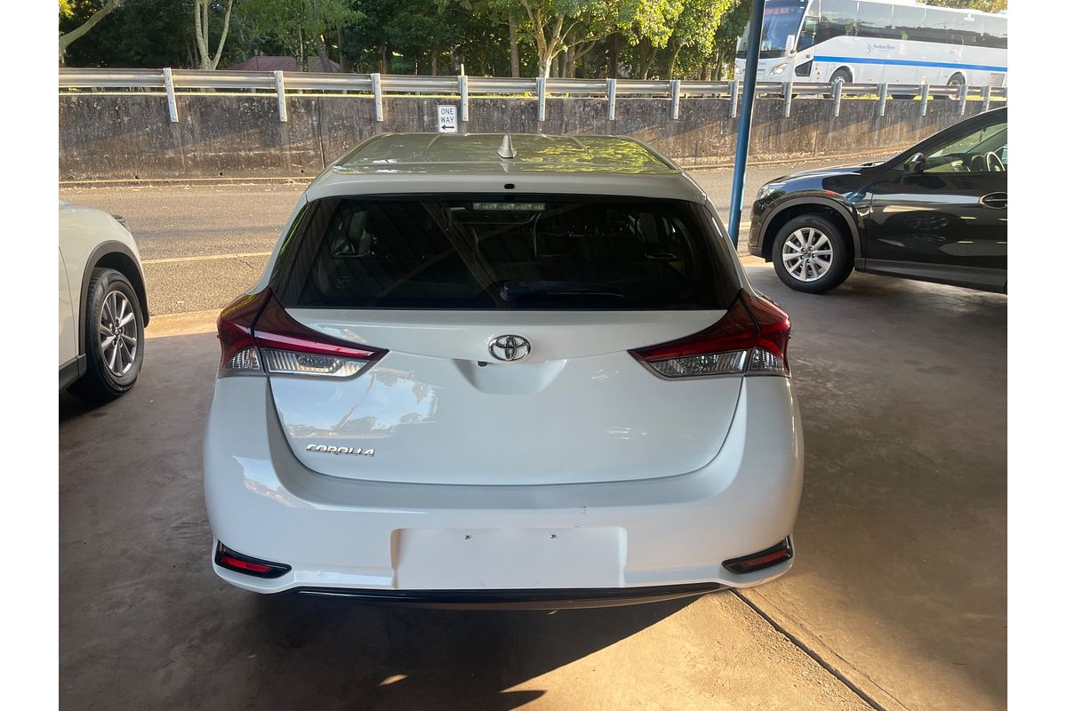2017 Toyota Corolla Ascent Sport ZRE182R