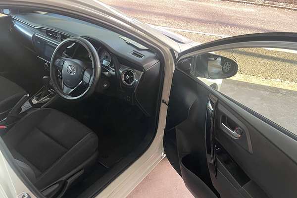 2017 Toyota Corolla Ascent Sport ZRE182R