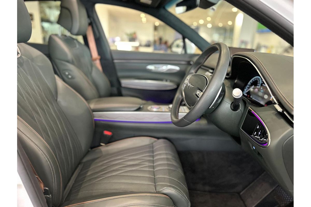 2023 Genesis GV70 2.5T AWD JK.V2