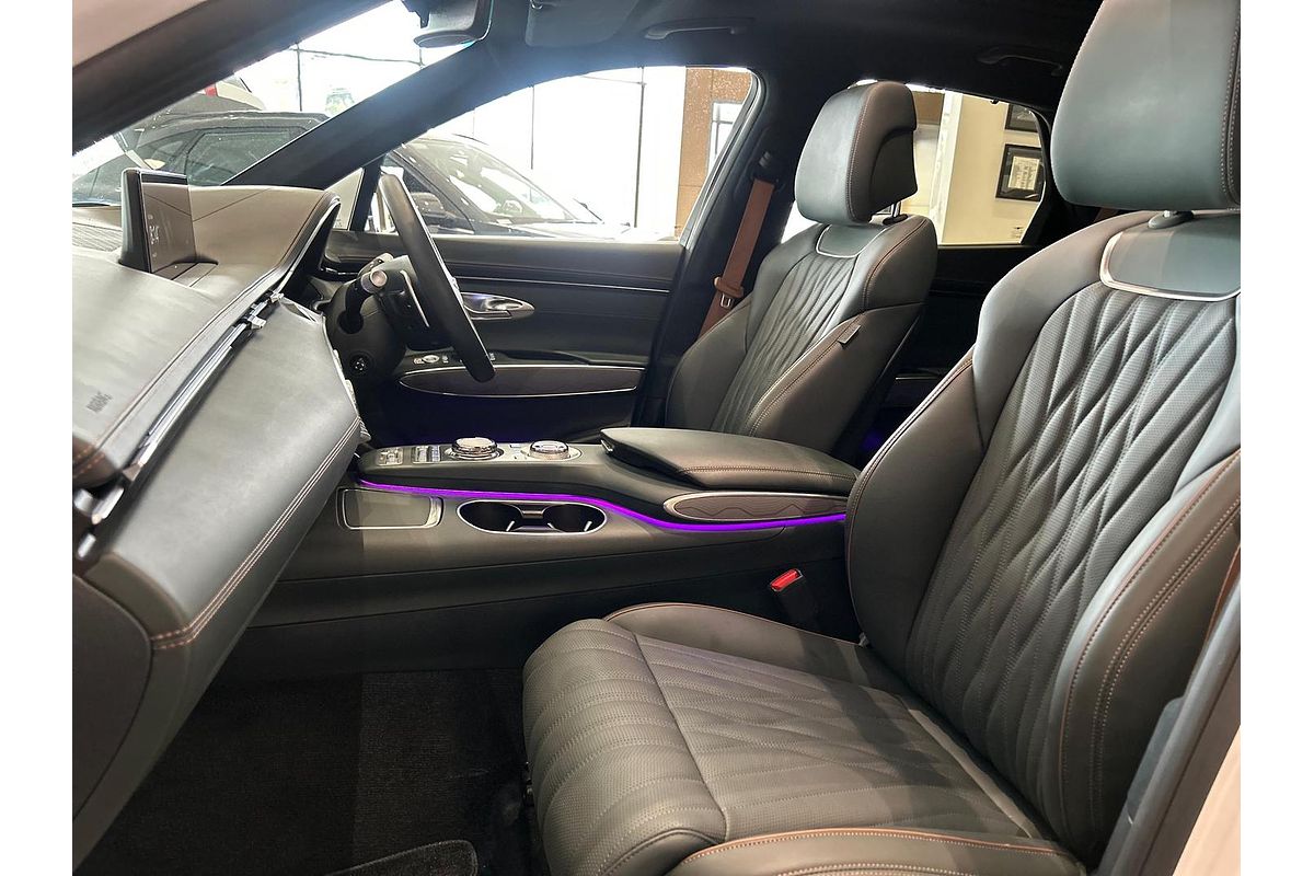 2023 Genesis GV70 2.5T AWD JK.V2