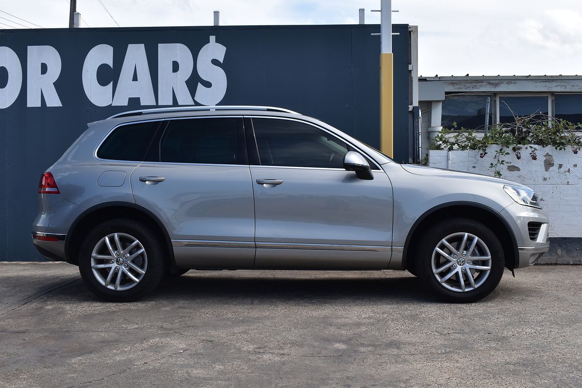 2016 Volkswagen Touareg 150TDI Element 7P