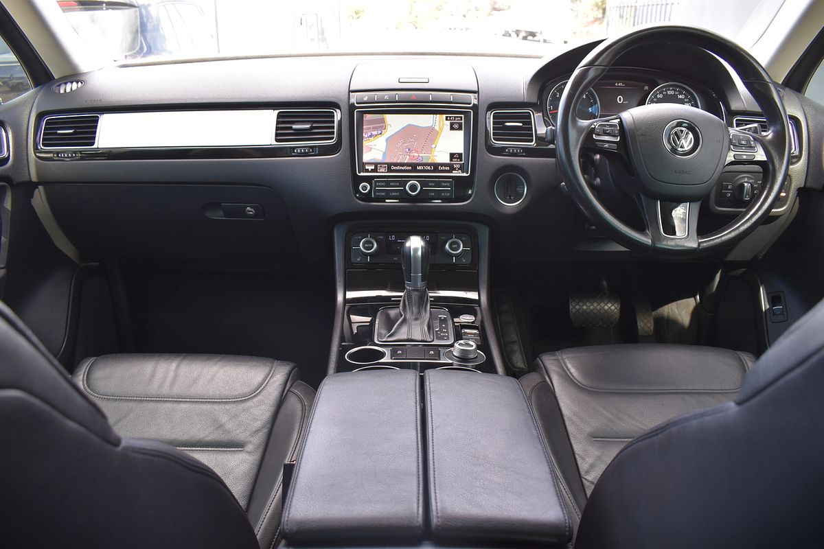 2016 Volkswagen Touareg 150TDI Element 7P