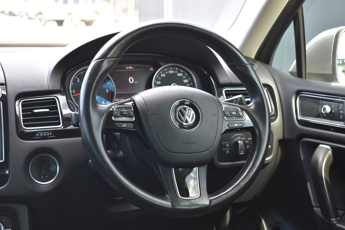 2016 Volkswagen Touareg 150TDI Element 7P