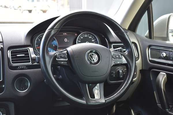 2016 Volkswagen Touareg 150TDI Element 7P