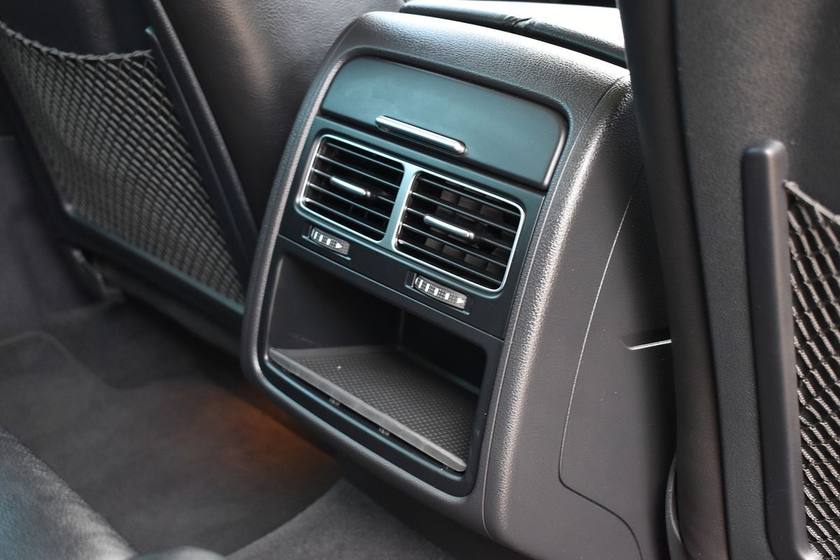 2016 Volkswagen Touareg 150TDI Element 7P