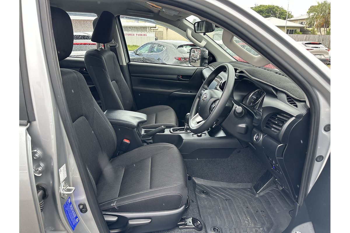 2024 Toyota Hilux SR 48V GUN126R 4X4