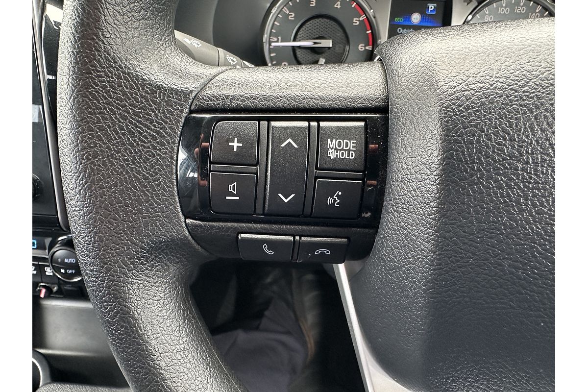2024 Toyota Hilux SR 48V GUN126R 4X4