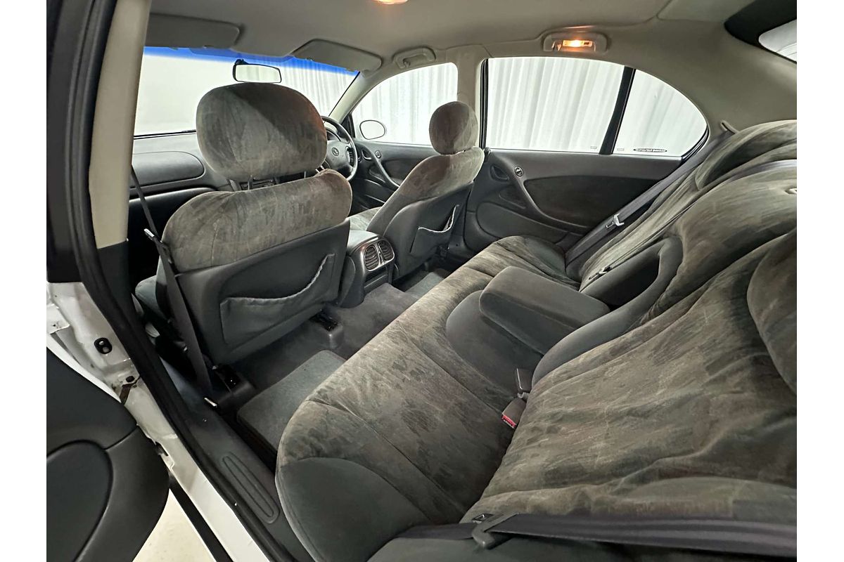 2001 Holden Berlina VX