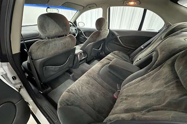 2001 Holden Berlina VX
