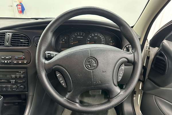 2001 Holden Berlina VX