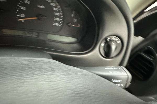 2001 Holden Berlina VX