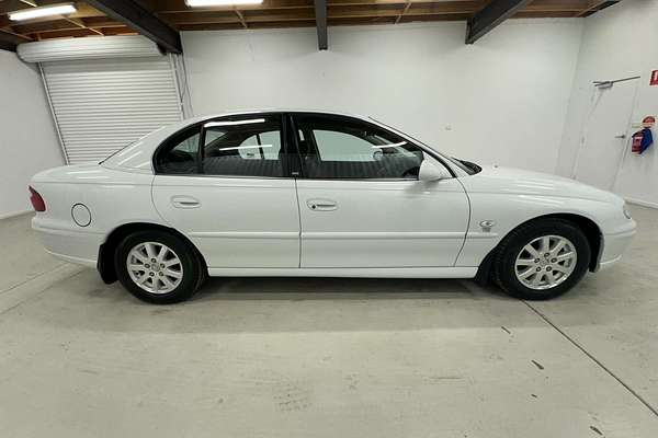 2001 Holden Berlina VX