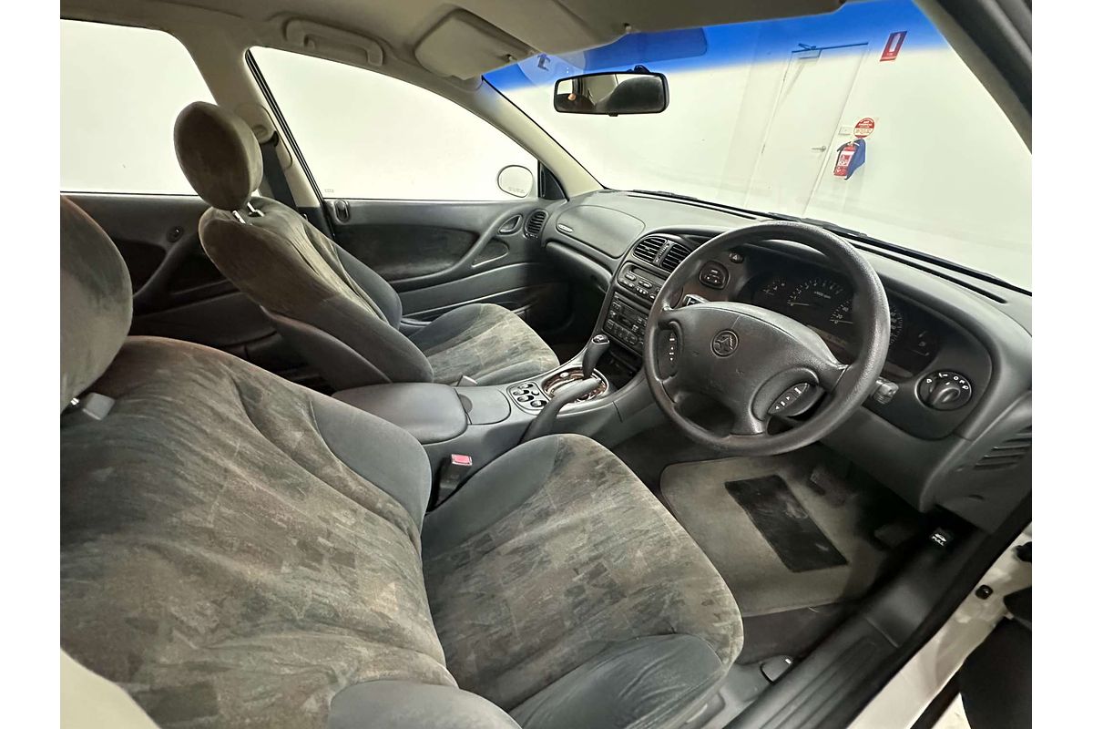 2001 Holden Berlina VX