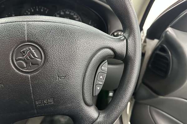 2001 Holden Berlina VX