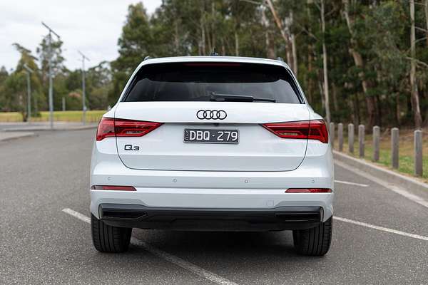 2024 Audi Q3 35 TFSI Dynamic Black F3