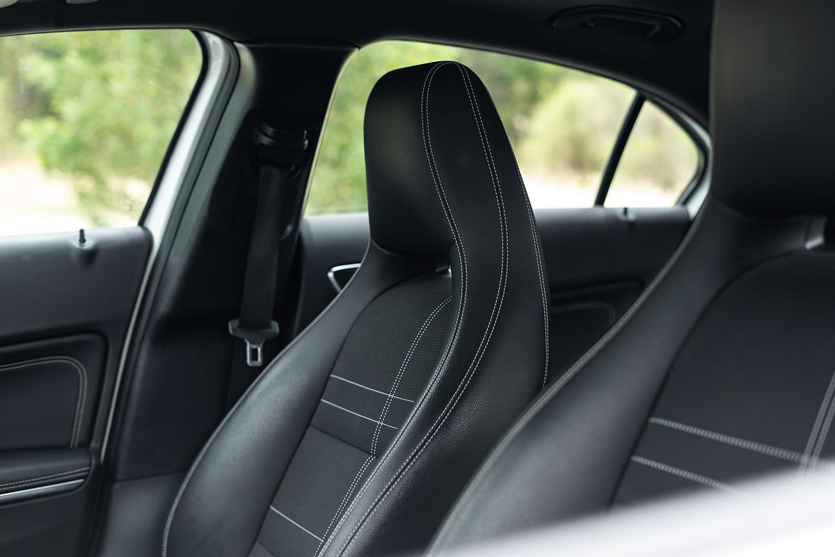 2015 Mercedes-Benz A-Class A200 W176