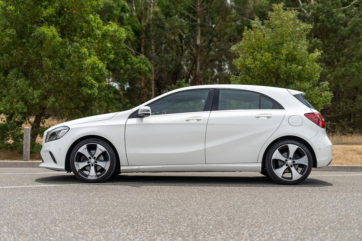 2015 Mercedes-Benz A-Class A200 W176