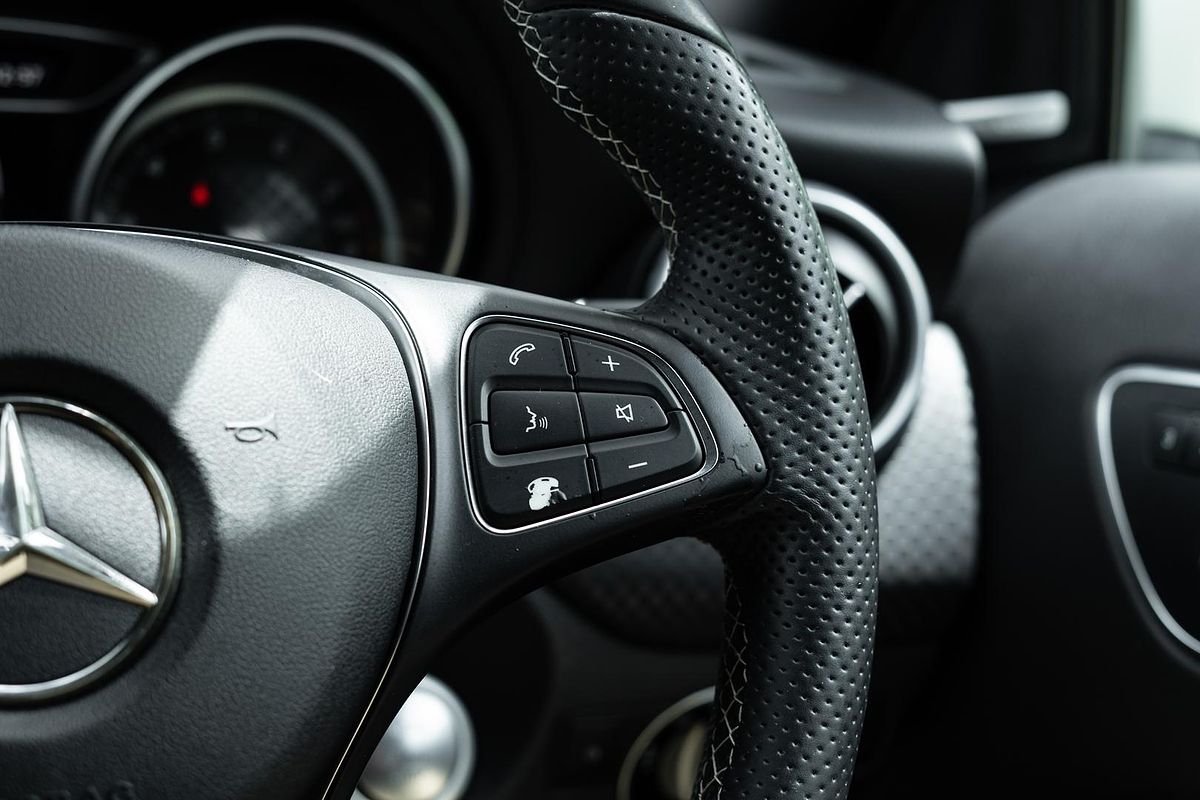 2015 Mercedes-Benz A-Class A200 W176