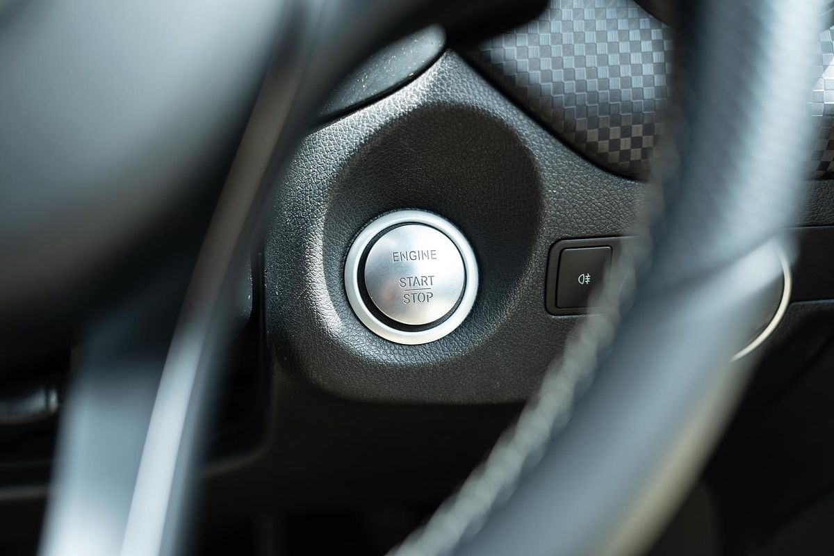 2015 Mercedes-Benz A-Class A200 W176