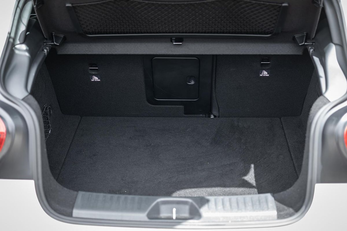 2015 Mercedes-Benz A-Class A200 W176