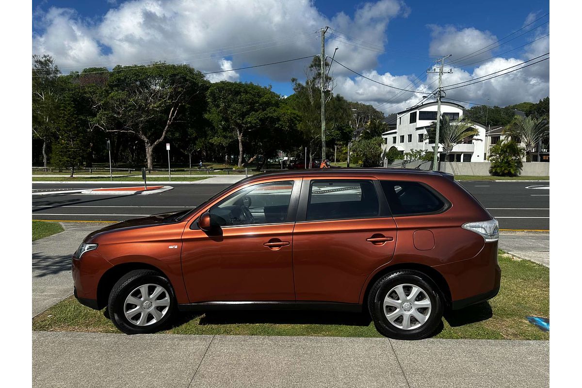 2012 Mitsubishi Outlander ES ZJ