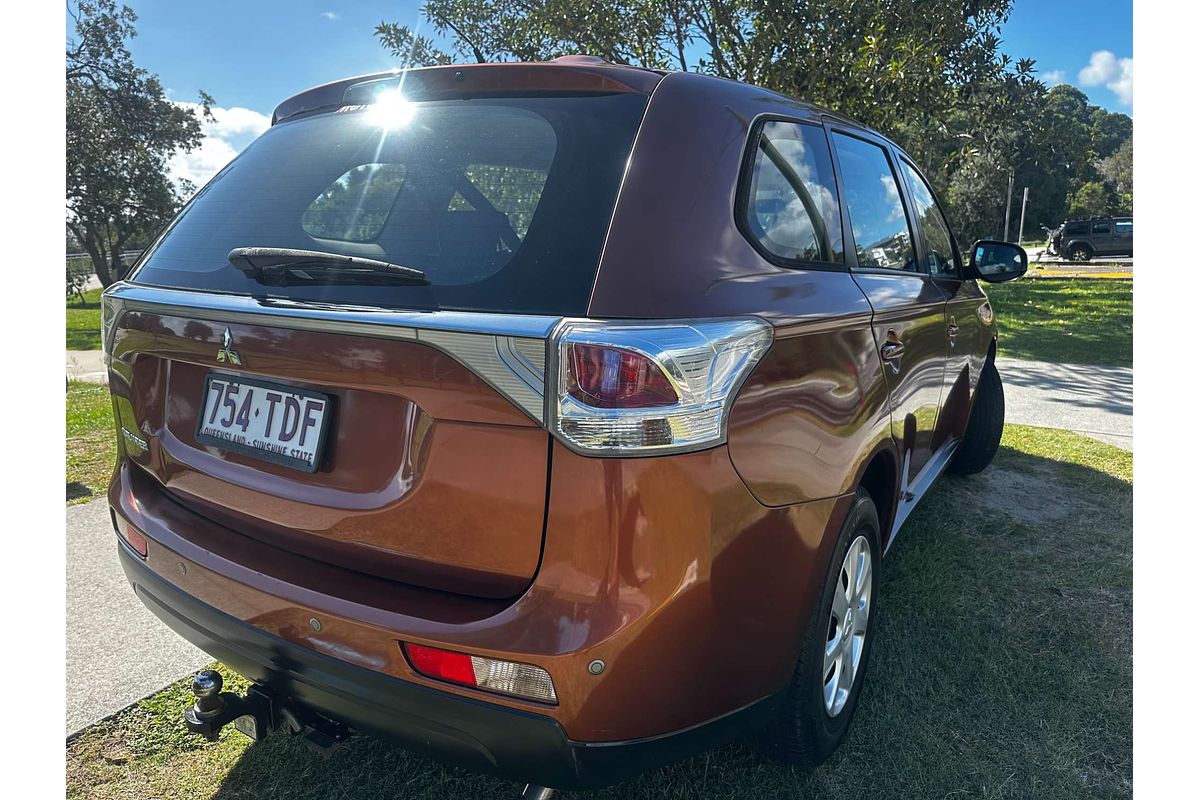 2012 Mitsubishi Outlander ES ZJ