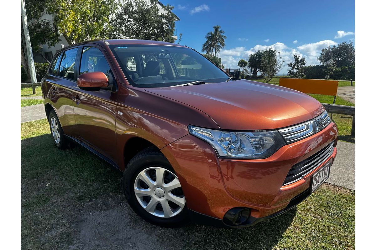 2012 Mitsubishi Outlander ES ZJ