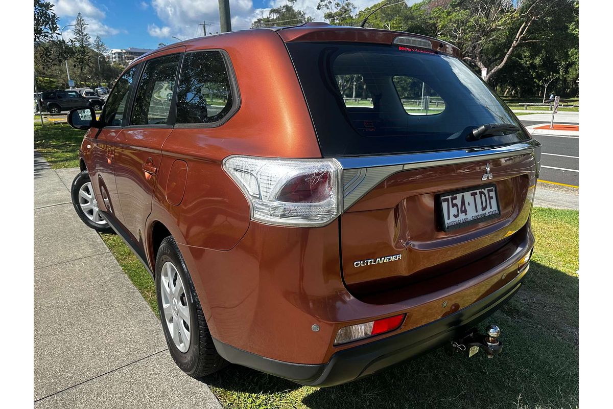 2012 Mitsubishi Outlander ES ZJ