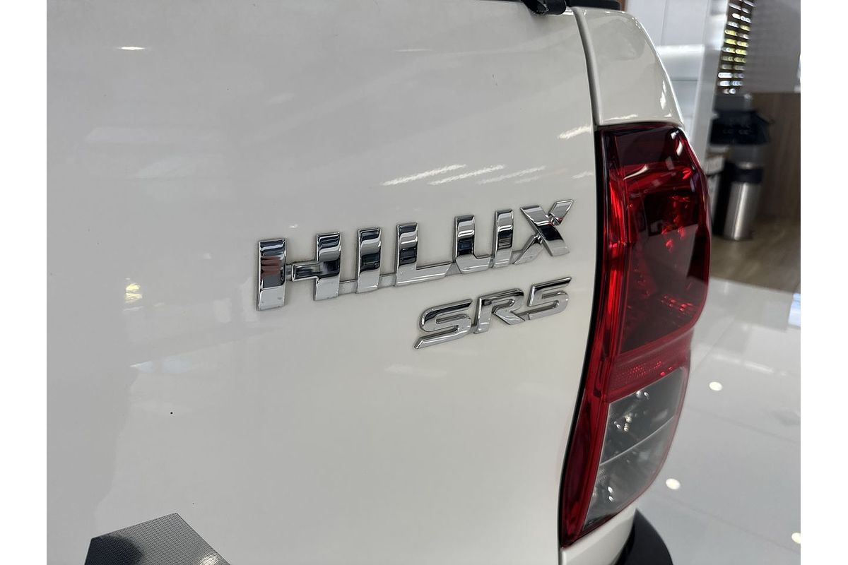2019 Toyota Hilux SR5 GUN126R 4X4