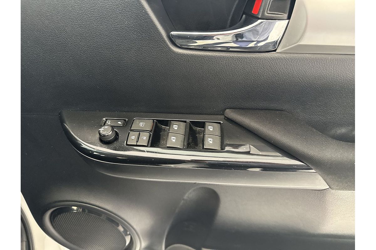 2019 Toyota Hilux SR5 GUN126R 4X4