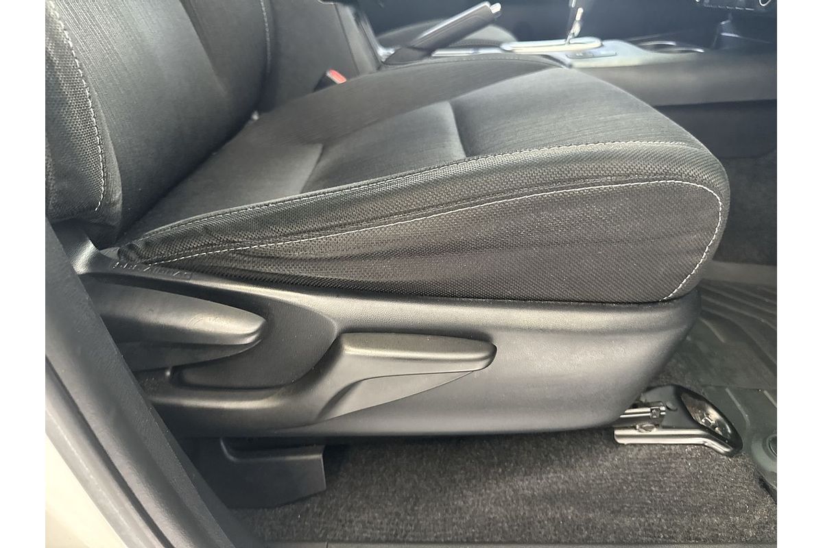 2019 Toyota Hilux SR5 GUN126R 4X4