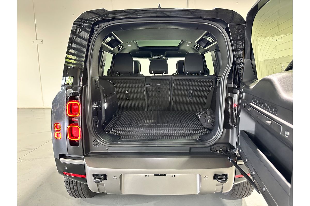 2025 Land Rover Defender 110 P400e X-Dynamic HSE L663
