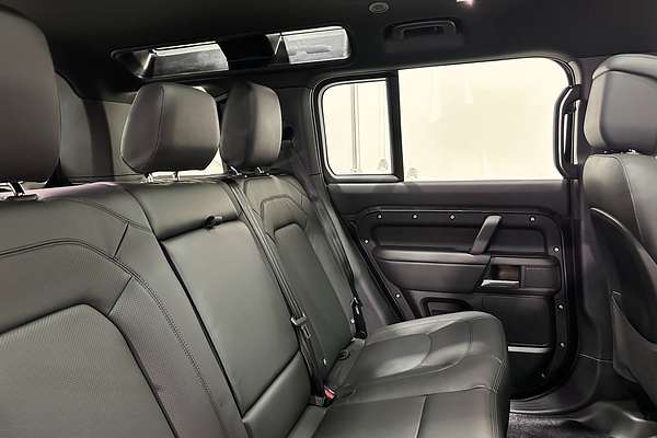2025 Land Rover Defender 110 P400e X-Dynamic HSE L663