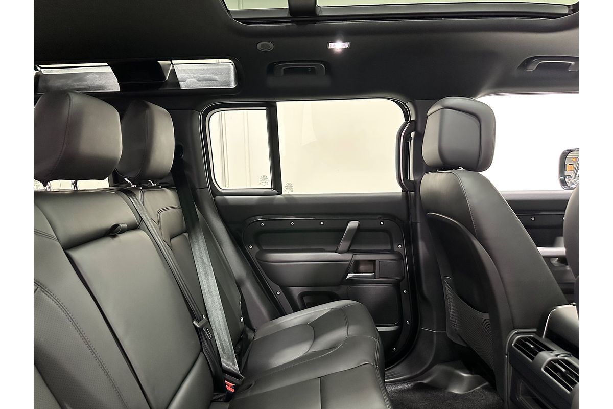 2025 Land Rover Defender 110 P400e X-Dynamic HSE L663