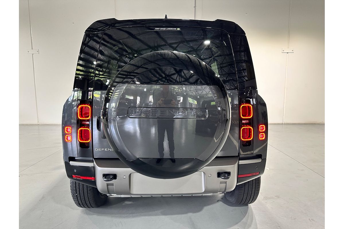 2025 Land Rover Defender 110 P400e X-Dynamic HSE L663