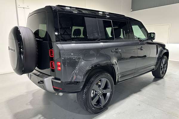 2025 Land Rover Defender 110 P400e X-Dynamic HSE L663