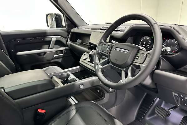 2025 Land Rover Defender 110 P400e X-Dynamic HSE L663