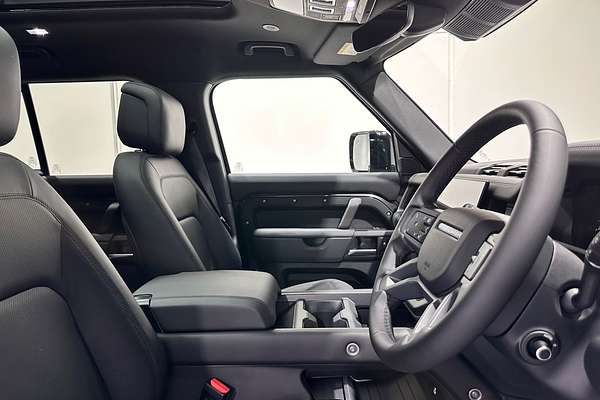 2025 Land Rover Defender 110 P400e X-Dynamic HSE L663