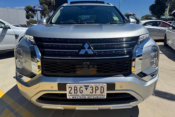 2024 Mitsubishi Outlander Exceed ZM
