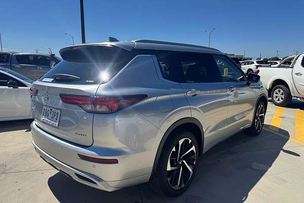 2024 Mitsubishi Outlander Exceed ZM