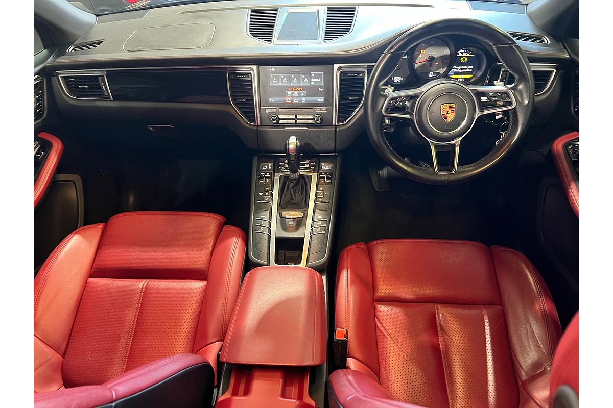 2016 Porsche Macan S 95B