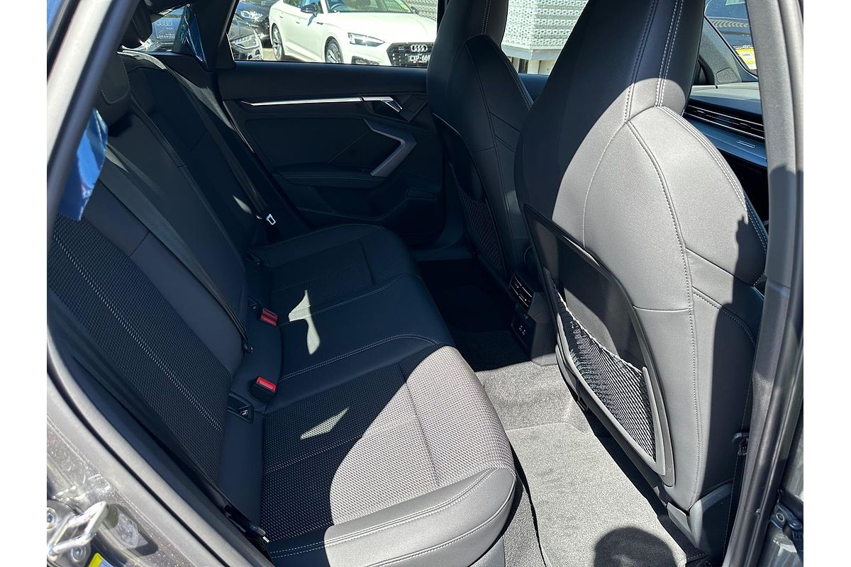 2025 Audi A3 35 TFSI S line GY