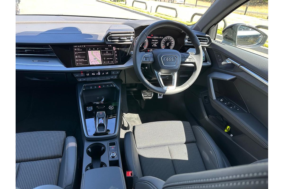 2025 Audi A3 35 TFSI S line GY