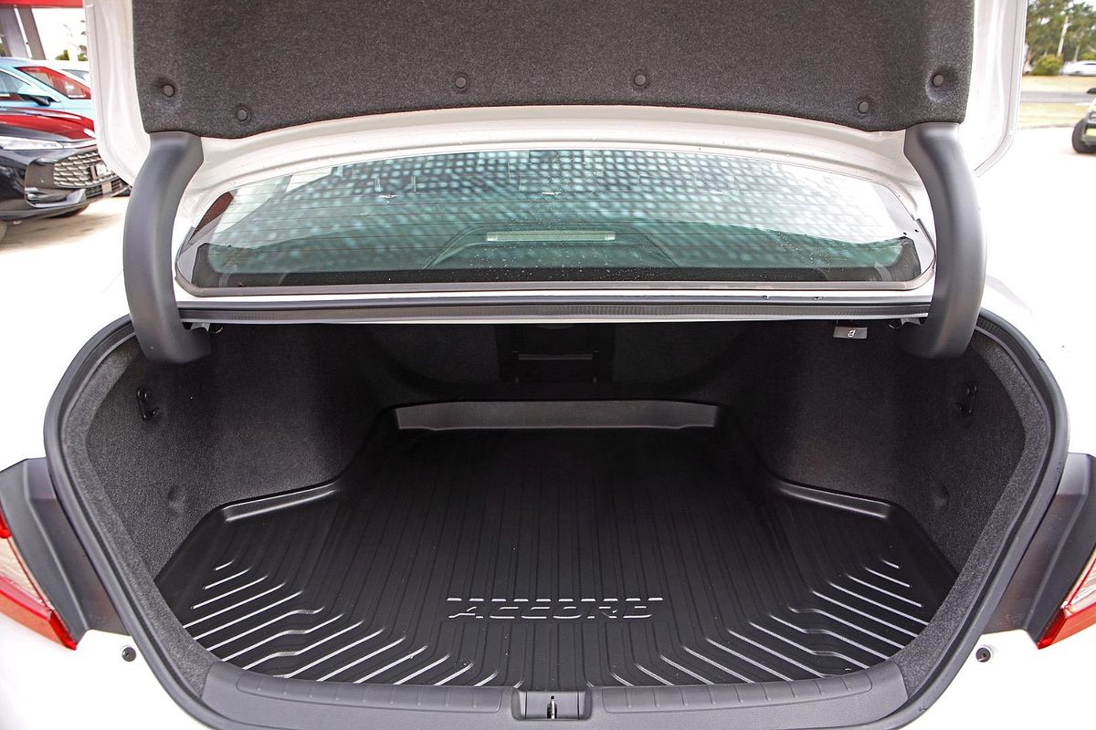 2023 Honda Accord VTi-LX 10th Gen