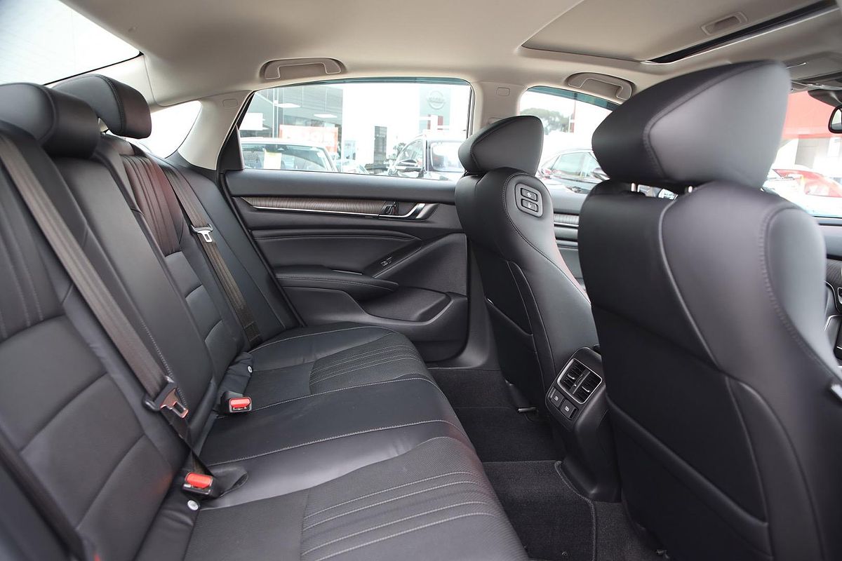 2023 Honda Accord VTi-LX 10th Gen