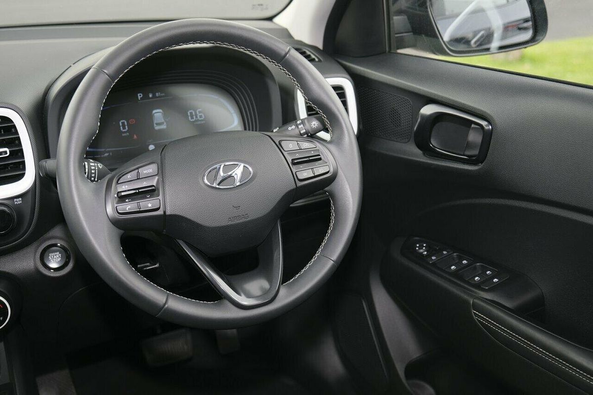 2023 Hyundai Venue Elite QX.V5