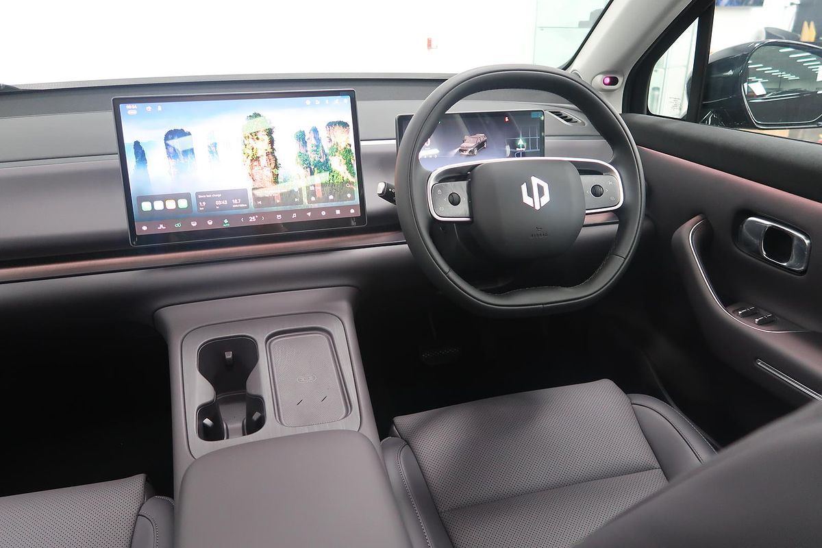 2024 Leapmotor C10 Design B11