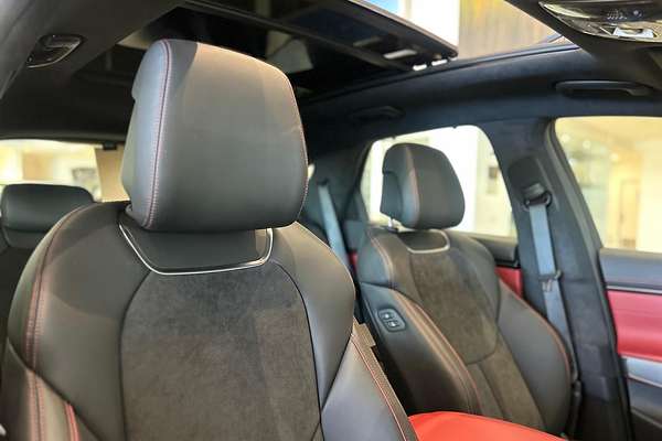 2024 Genesis GV70 2.5T JK.V2