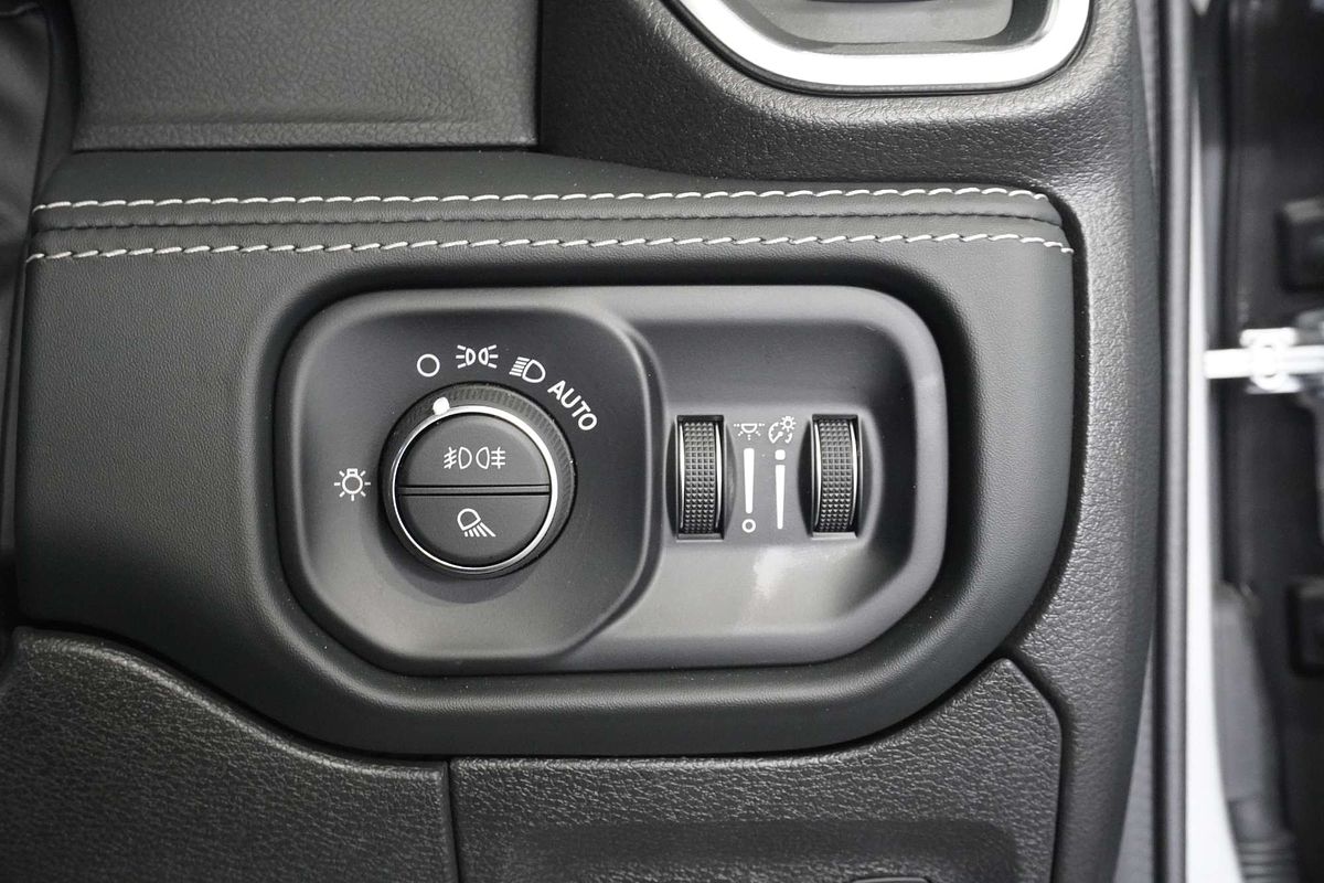2023 RAM 1500 Laramie Sport RamBox DT 4X4 SWB